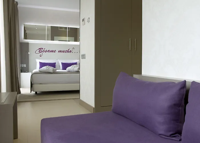 Musik Boutique - Solo Adultos 3* Barcelona